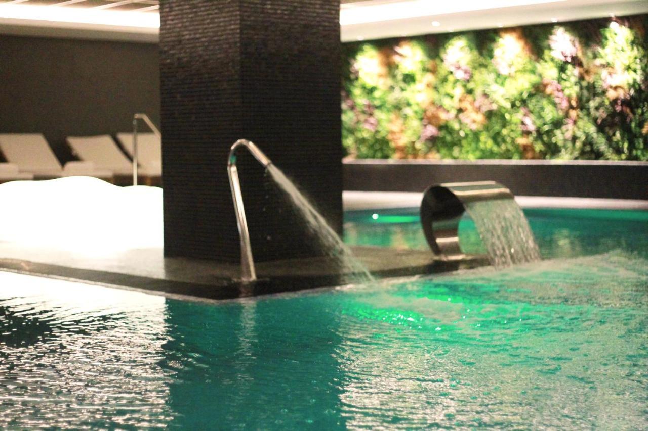 Az Hotels Grand Oran Es Senia Exterior foto