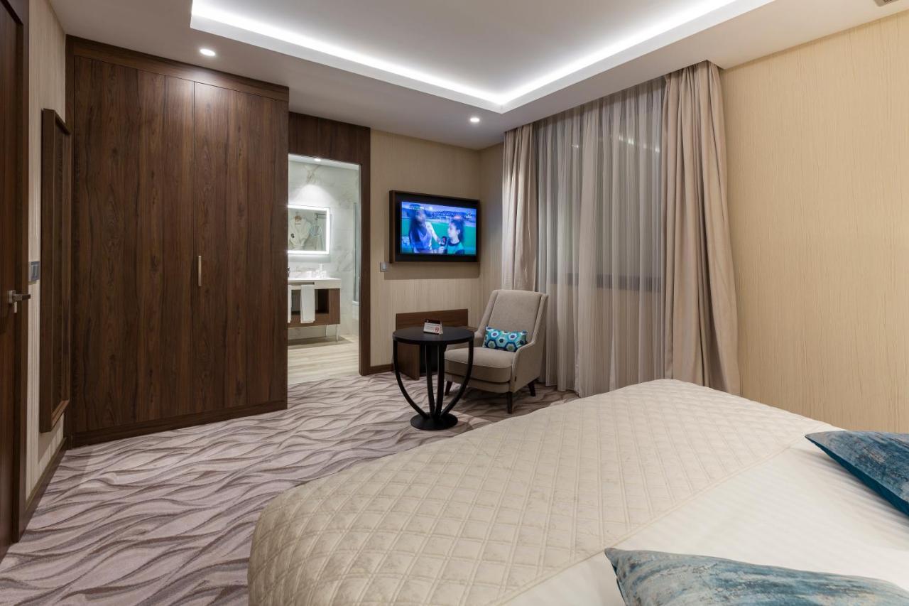 Az Hotels Grand Oran Es Senia Exterior foto